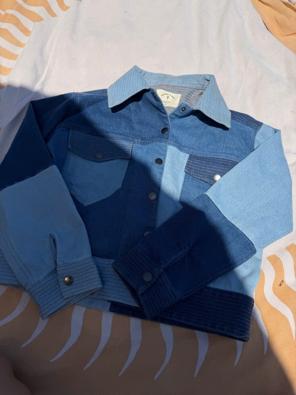 Electric & Rose Two-Tone Blue Patchwork Denim Jacket size small